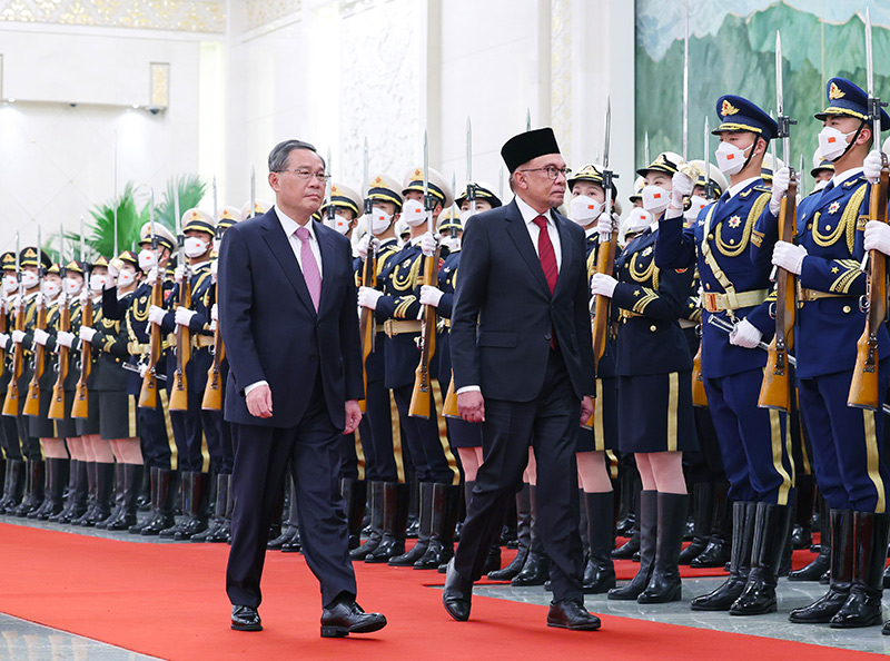 李强同马来西亚总理安瓦尔举行会谈「相关图片」